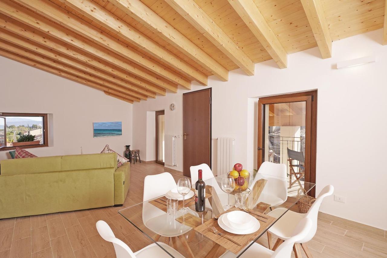 Apartments Villa Bougainville San Felice del Benaco Dış mekan fotoğraf