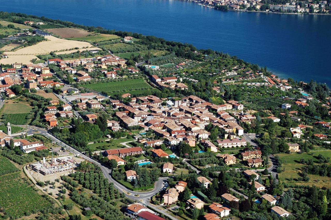 Apartments Villa Bougainville San Felice del Benaco Dış mekan fotoğraf