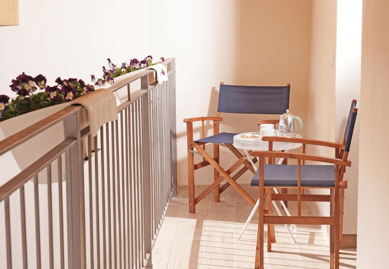 Apartments Villa Bougainville San Felice del Benaco Dış mekan fotoğraf