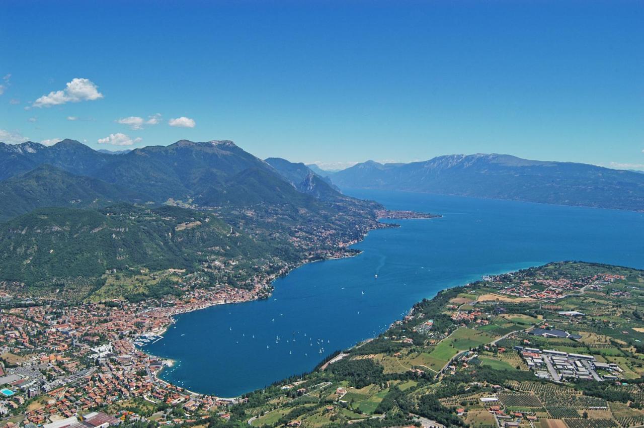 Apartments Villa Bougainville San Felice del Benaco Dış mekan fotoğraf